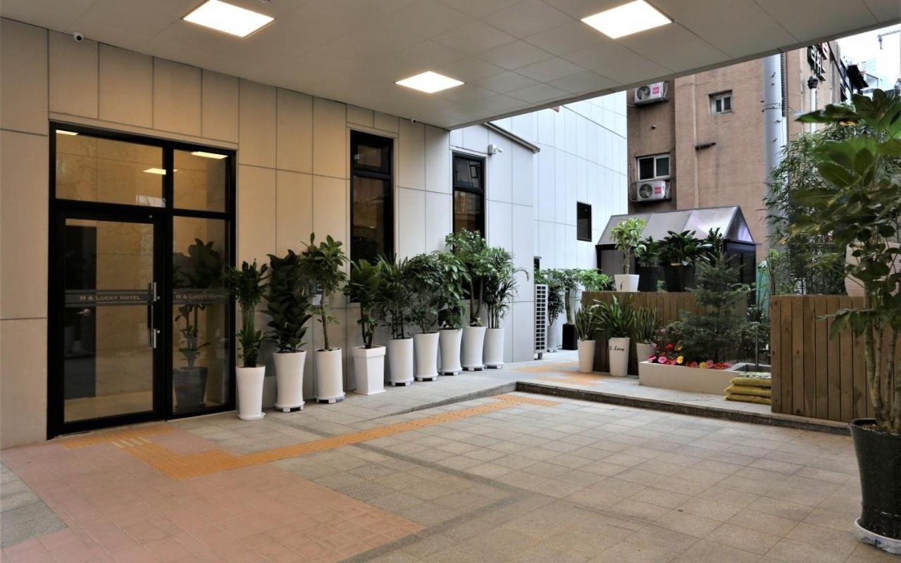 Mnlucky Hotel Seoul Exterior photo