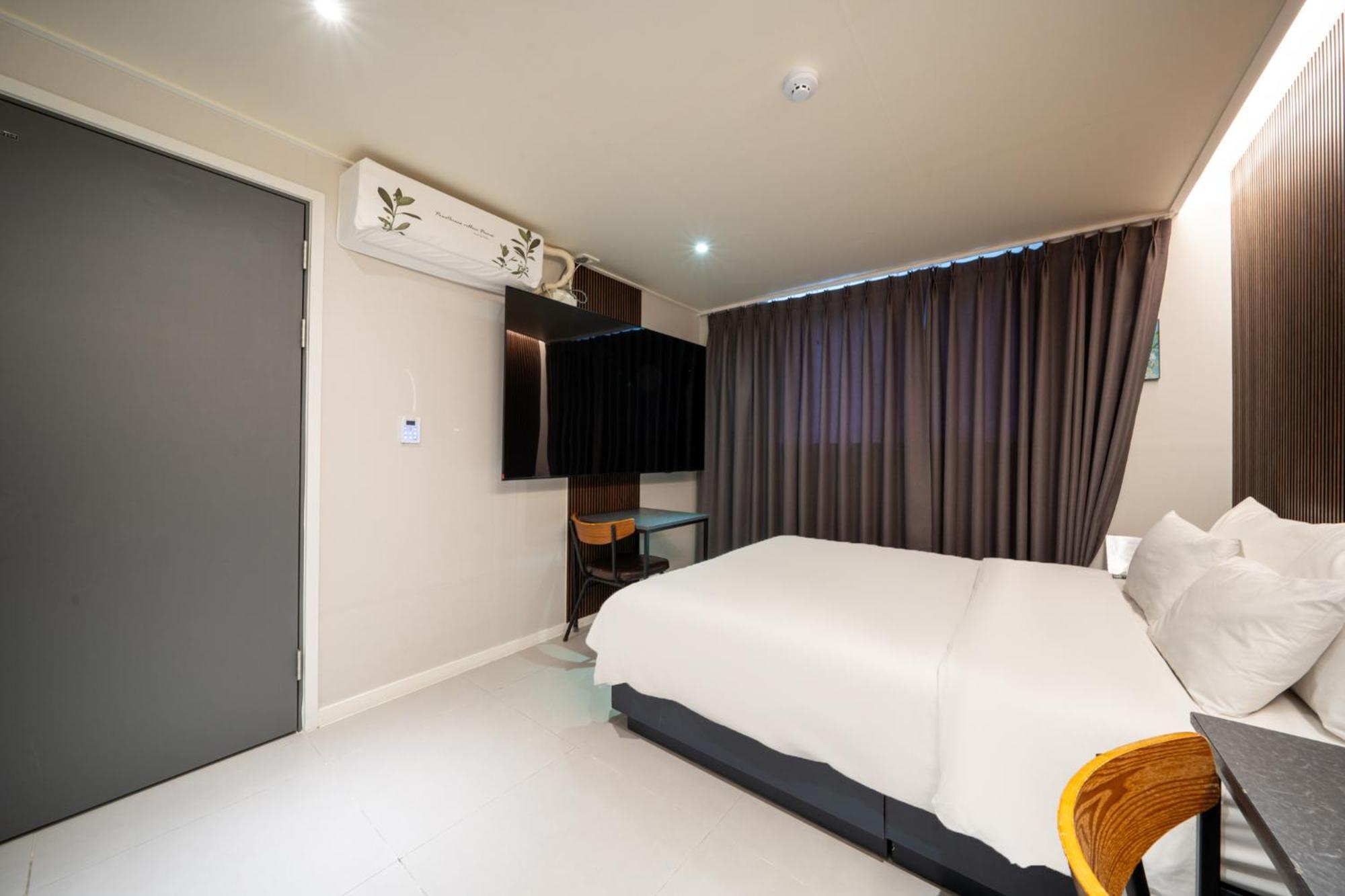 Mnlucky Hotel Seoul Exterior photo