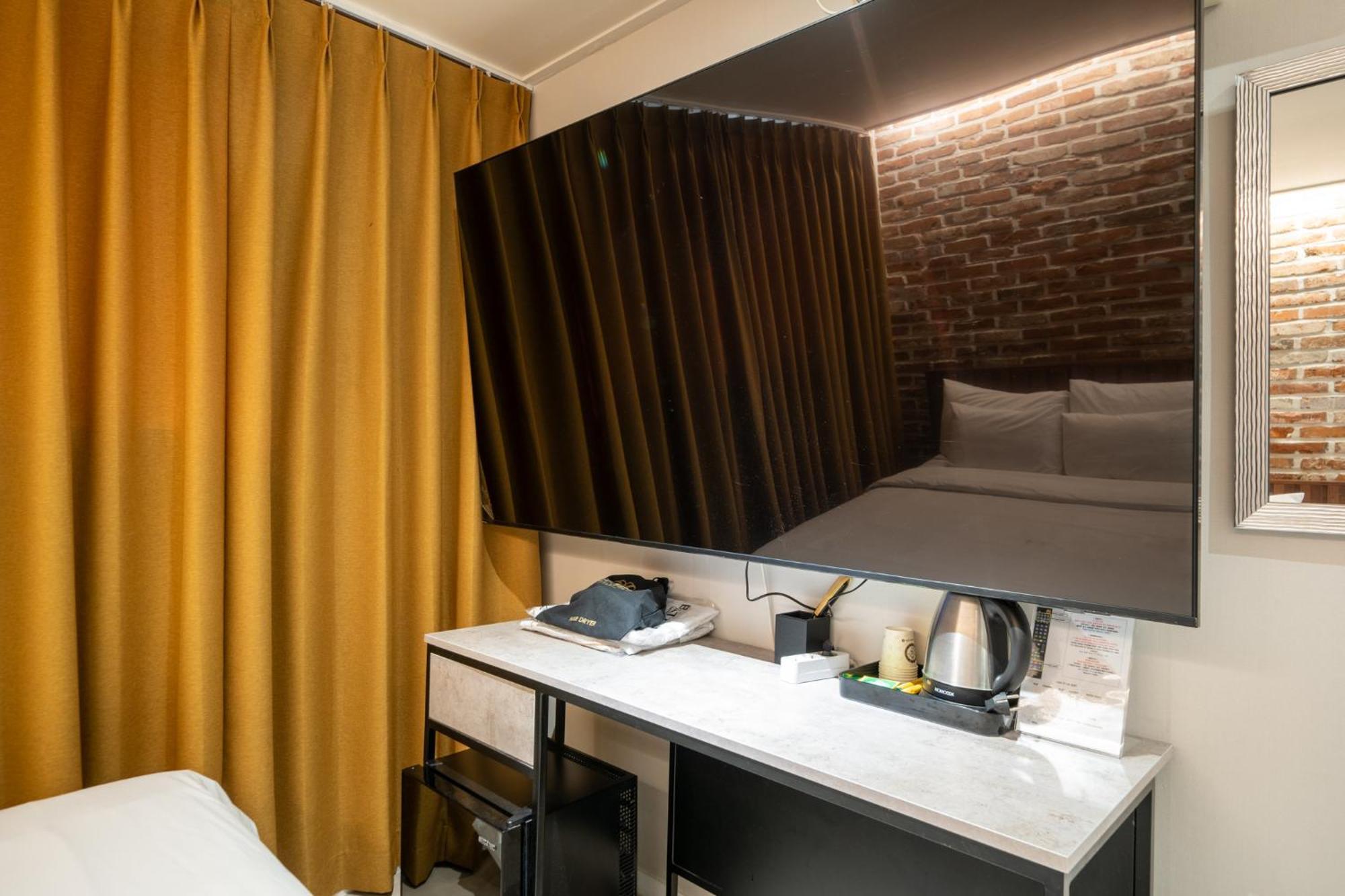 Mnlucky Hotel Seoul Exterior photo